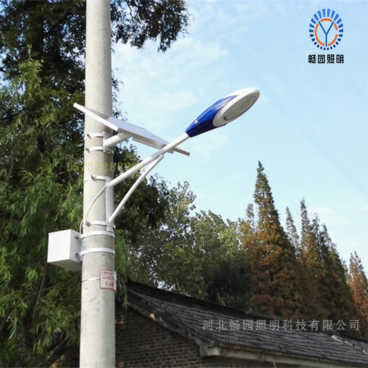 抱箍式LED太阳能路灯