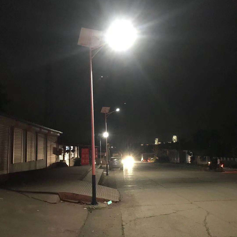  LED路灯时亮时闪烁案例分析