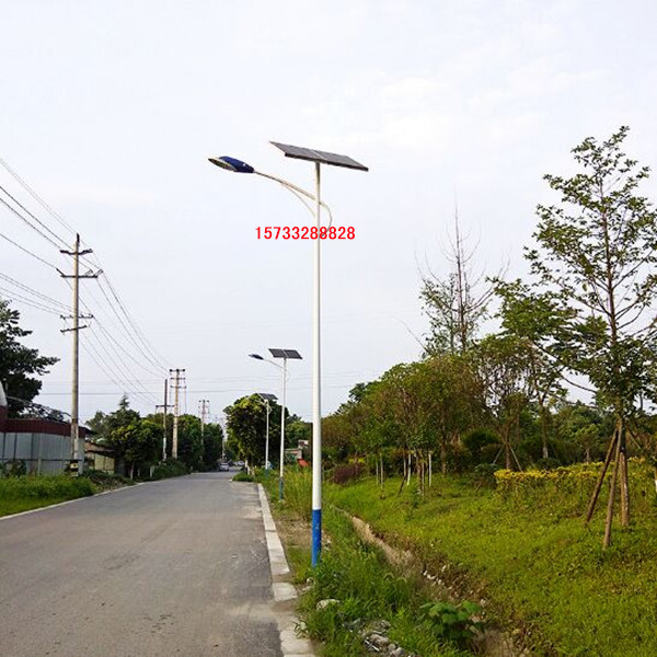 太阳能单臂式路灯