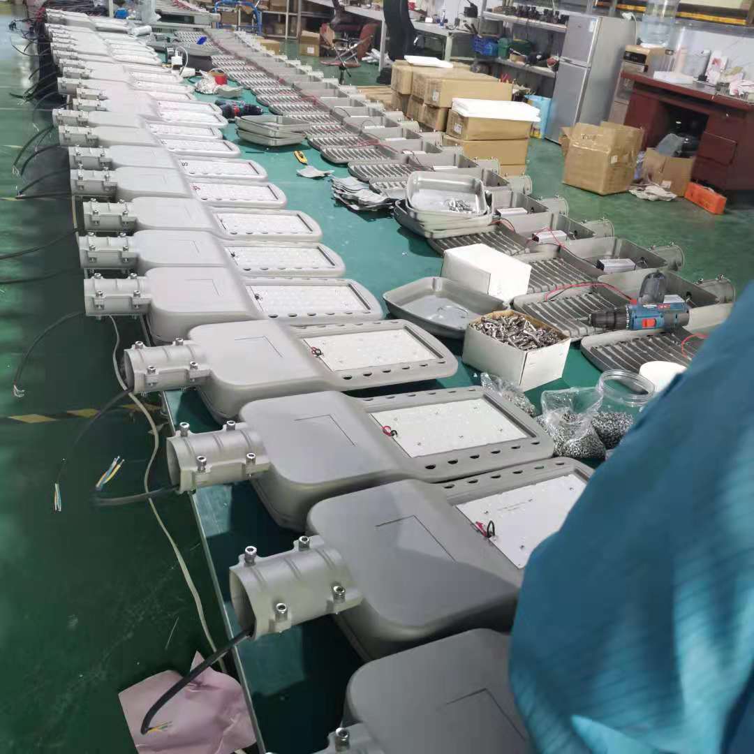 畅园照明生产厂家车间实例
