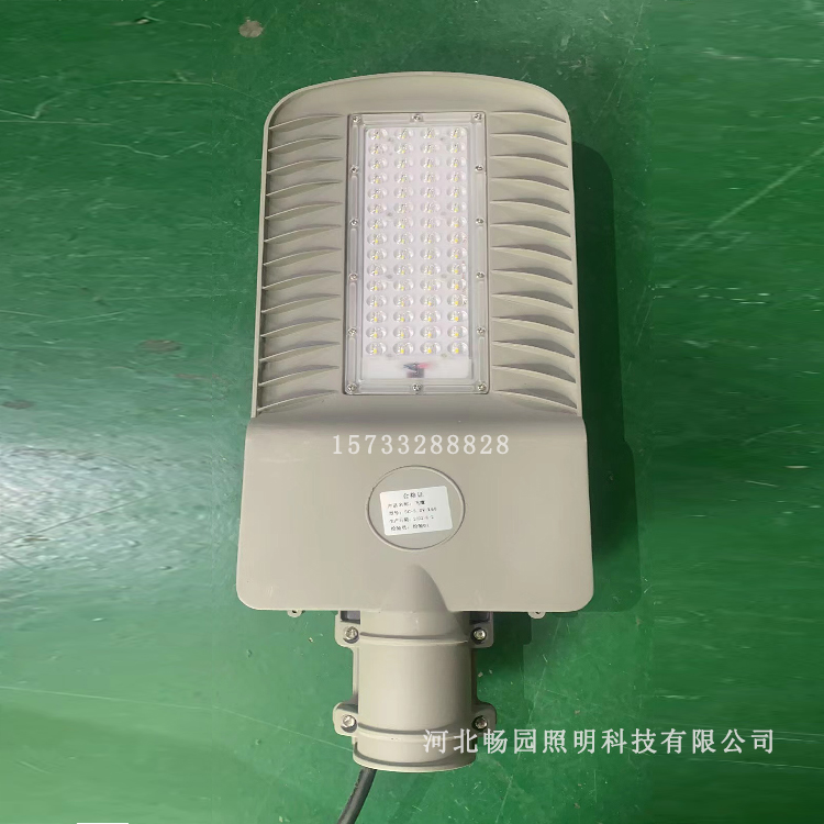 组装锂电一体LED路灯头需要注意哪些问题