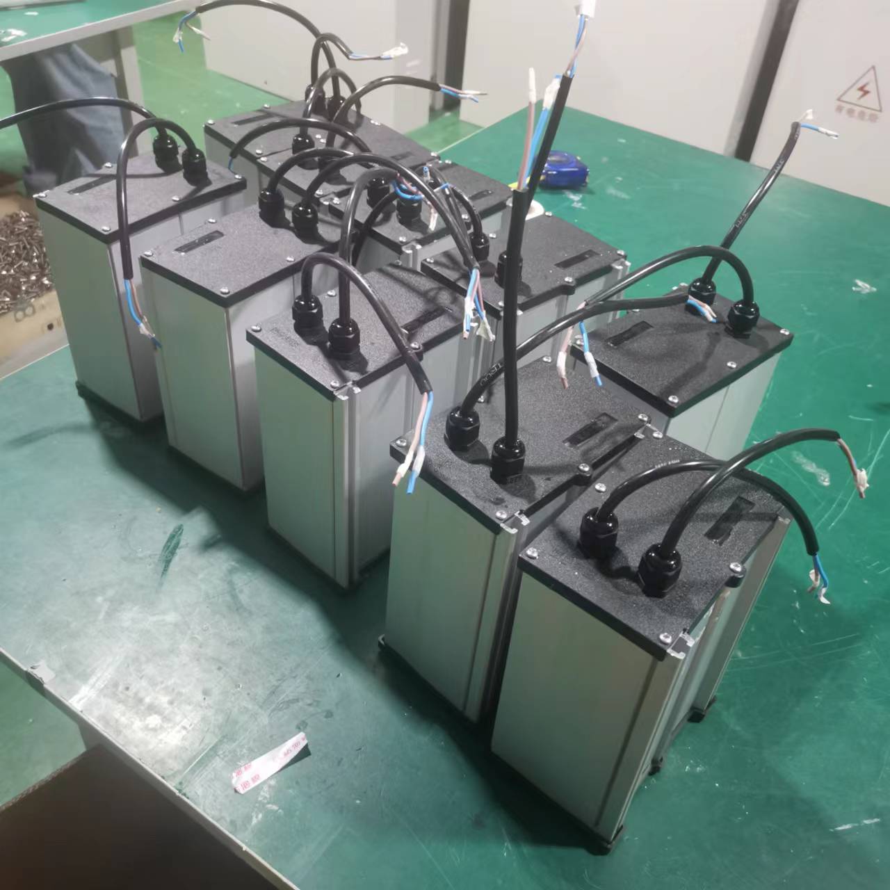 太阳能路灯选择一体灯，二体灯还是分体灯好？