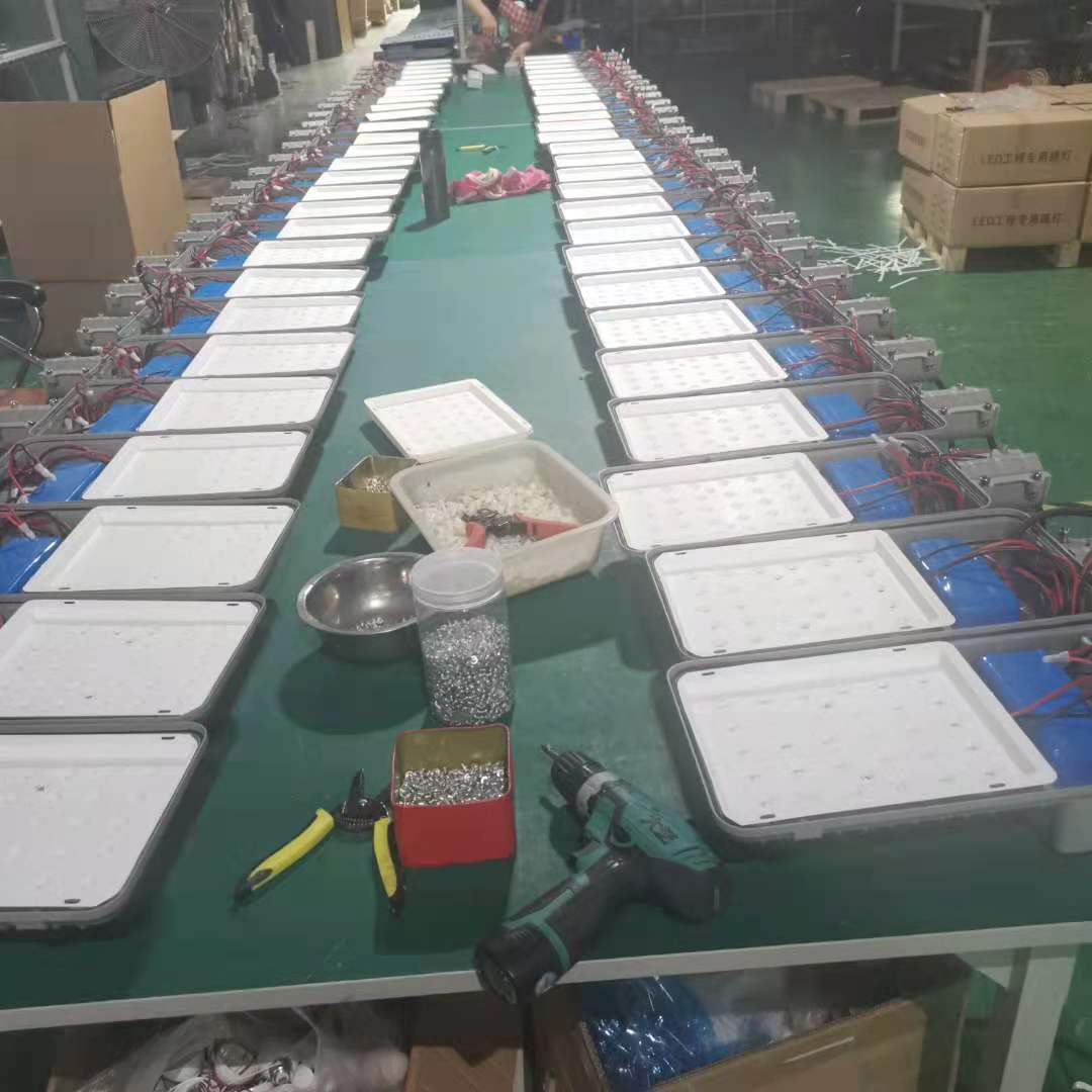 温度过高对LED路灯有哪些影响？